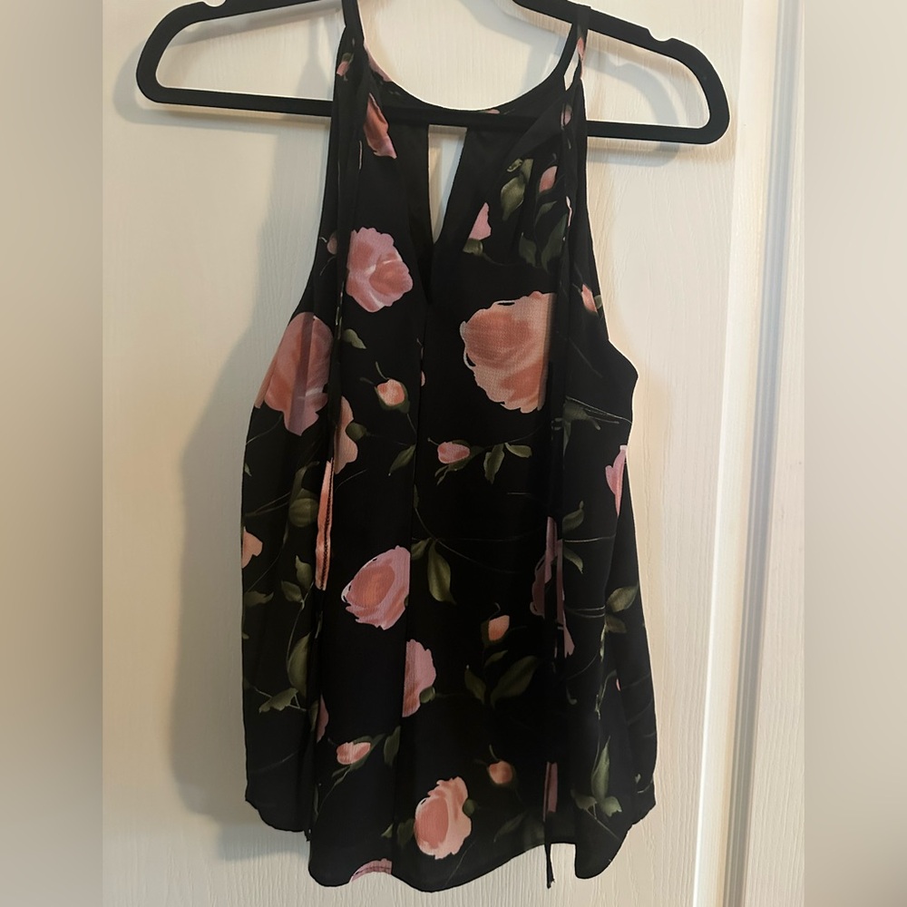 🔥 Black and Pink Floral Sleeveless Peep Tie Front Blouse. Size S